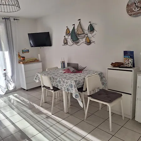 Prázdninový dům Pavillon 5/6 Pers Avec Terrasses Et Parking, 700m - Fr-1-781-114